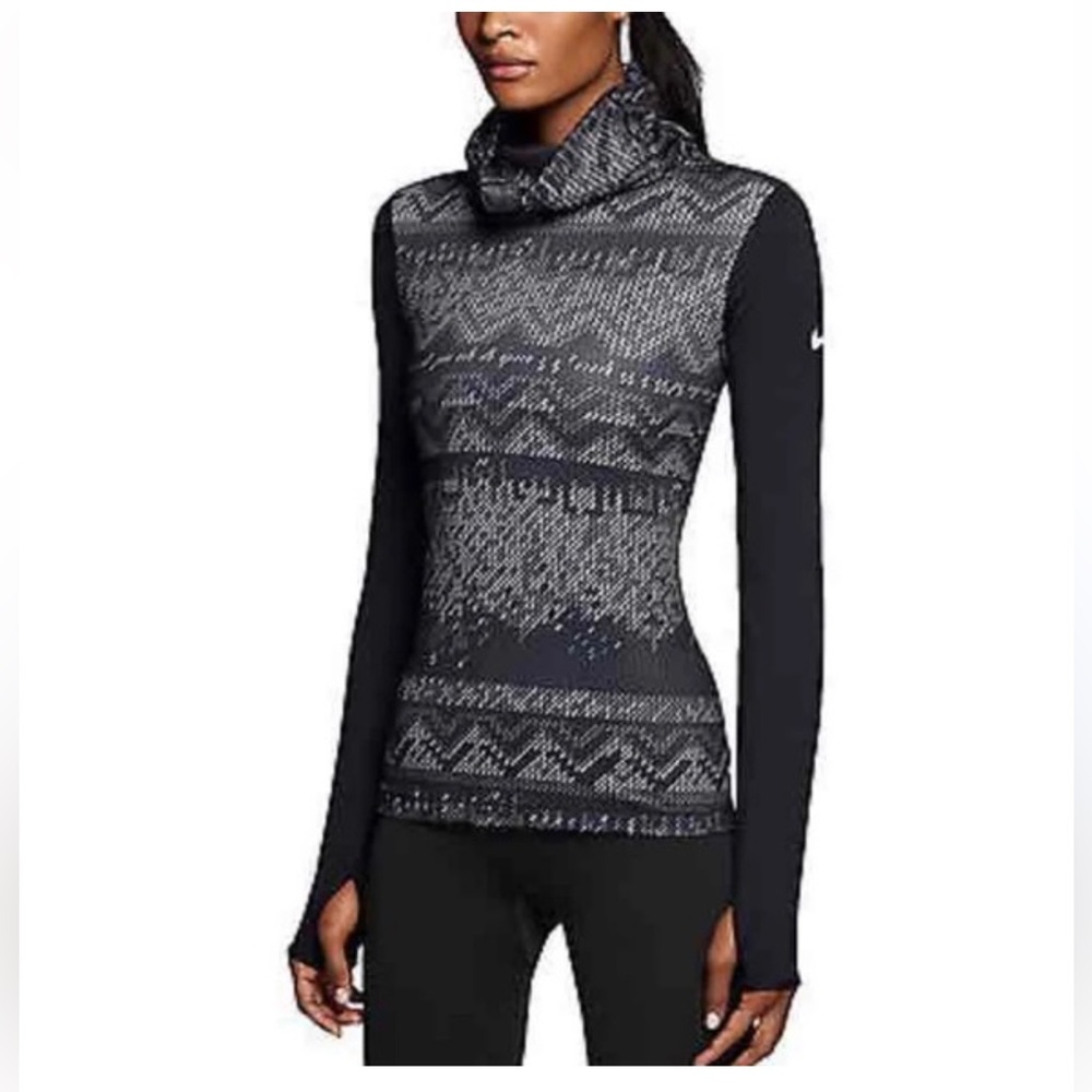 Like New! NIKE Pro Dri-Fit Turtleneck Sweater